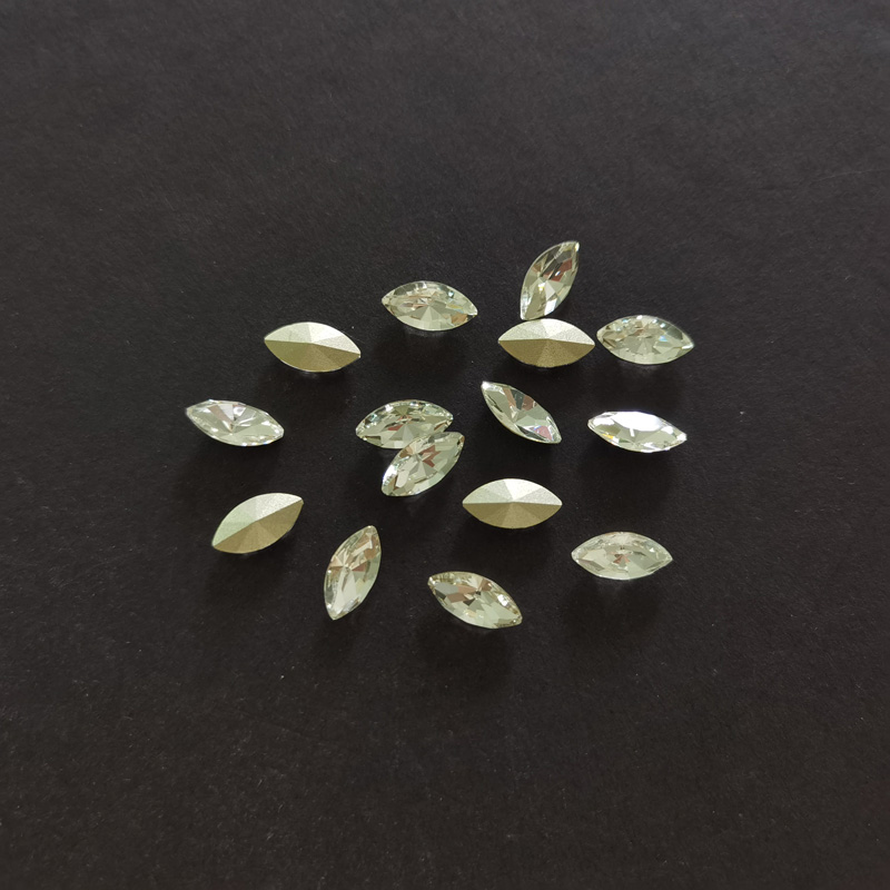 Art Craft Horse - CTPA3bI New Navette 10pcs Super Clear